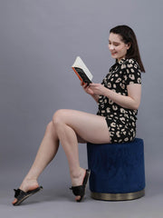 Waylene Printed Shirt & Shorts Set, side view, woman reading, black with beige abstract print.